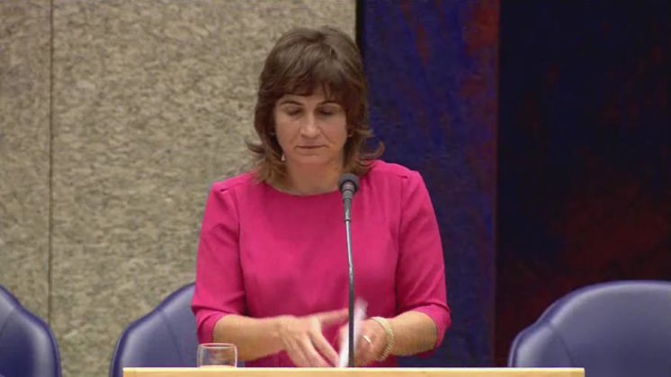 MVO-moties houden Ploumen scherp